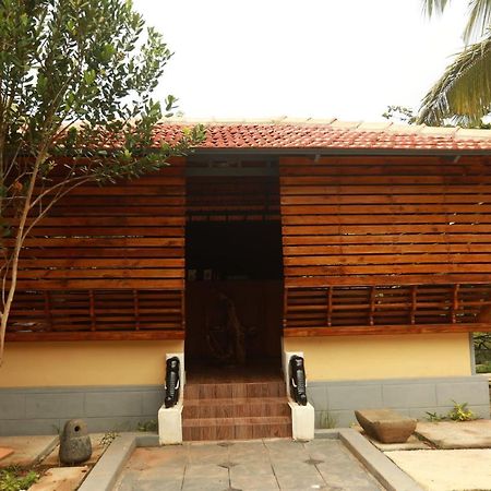 Lara Lake View Resort Thiruvananthapuram Εξωτερικό φωτογραφία