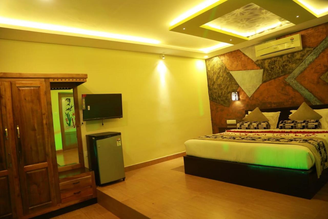 Lara Lake View Resort Thiruvananthapuram Εξωτερικό φωτογραφία
