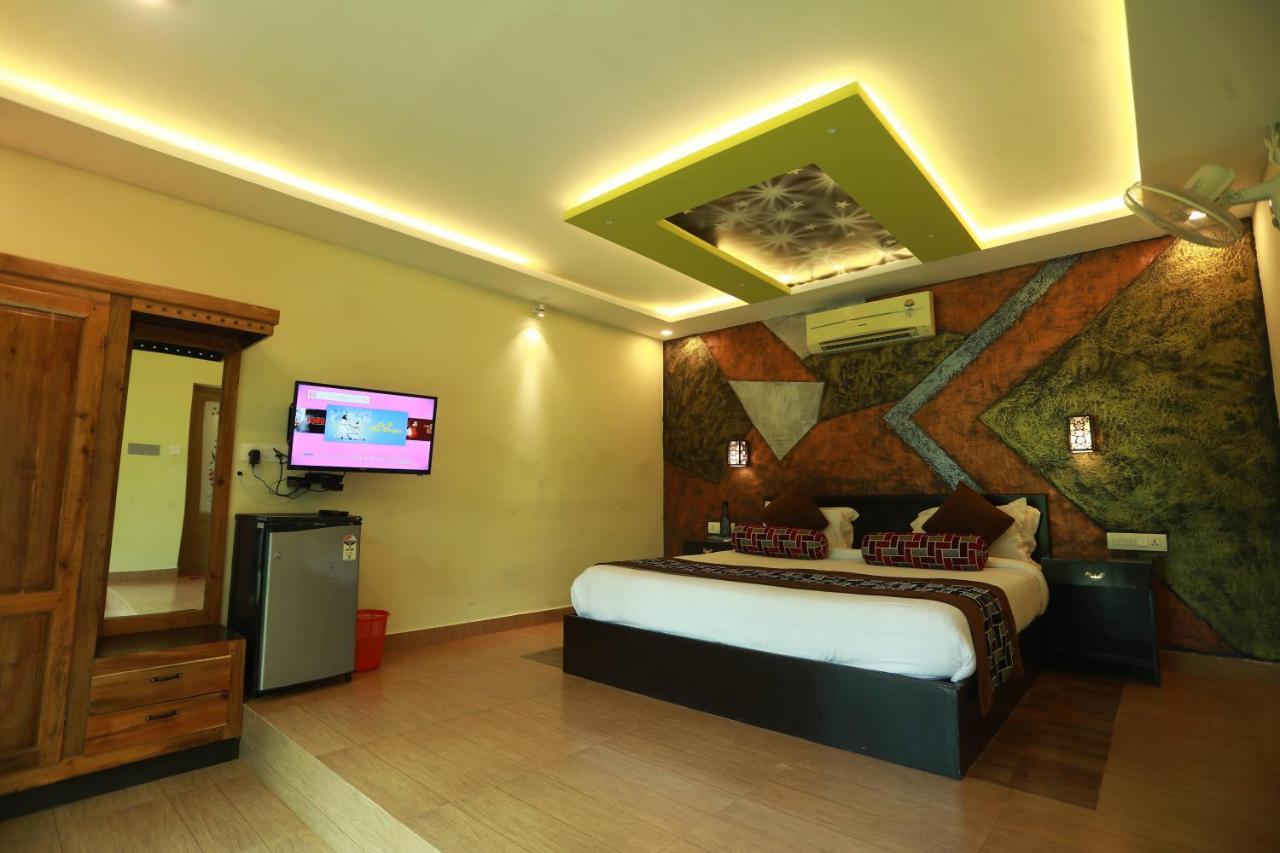 Lara Lake View Resort Thiruvananthapuram Εξωτερικό φωτογραφία